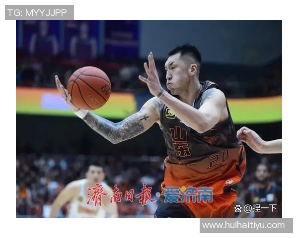 上海久事与山东男篮激战正酣谁能在这场对决中笑到最后